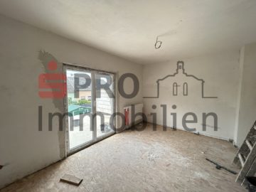 Gestaltungspotenzial: EFH mit Garten in Fraulautern, 66740 Saarlouis, Reihenmittelhaus