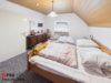 Charmantes Einfamilienhaus mit weitläufigem Grundstück! - Schlafzimmer