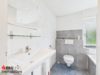 Einfamilienhaus mit Garten in ruhiger Lage - Badezimmer - WC