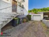 Solides Einfamilienhaus mit schönem Garten! - Garage