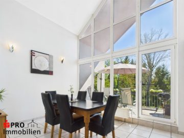 Attraktives Zweifamilienhaus in Hanweiler, 66271 Kleinblittersdorf, Zweifamilienhaus
