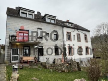 Doppelhaus mit 6 Wohneinheiten in Saarbrücken-Jägersfreude!, 66123 Saarbrücken, Mehrfamilienhaus
