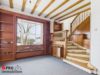 Großzügiges 1-2-Familienhaus mit viel Flair und Potenzial - Treppe zum Obergeschoss