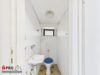 Reihenhaus mit Entwicklungspotenzial in ruhiger Lage - Gäste-WC Obergeschoss