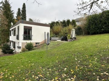 Einfamilienhaus im Bauhaus-Stil in exponierter Lage, 66129 Saarbrücken, Einfamilienhaus