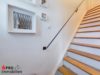 Einziehen und Wohlfühlen: Stilvolles Einfamilienhaus - Treppe