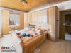 Zweifamilienhaus mit Doppelgarage in Sulzbach-Hühnerfeld! - Schlafzimmer Wohnung 2
