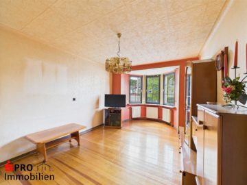 Wiebelskirchen: Ein-/Zweifamilienhaus mit Garten und Garage, 66540 Neunkirchen, Reihenmittelhaus