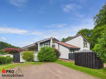 Großzügige Maisonette mit Garage und Terrasse in Saarbrücken, 66133 Saarbrücken, Maisonettewohnung
